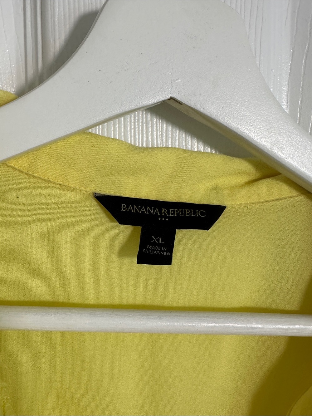 Banana Republic Yellow Short-Sleeve Button-Down Shirt - Picture 4 of 5